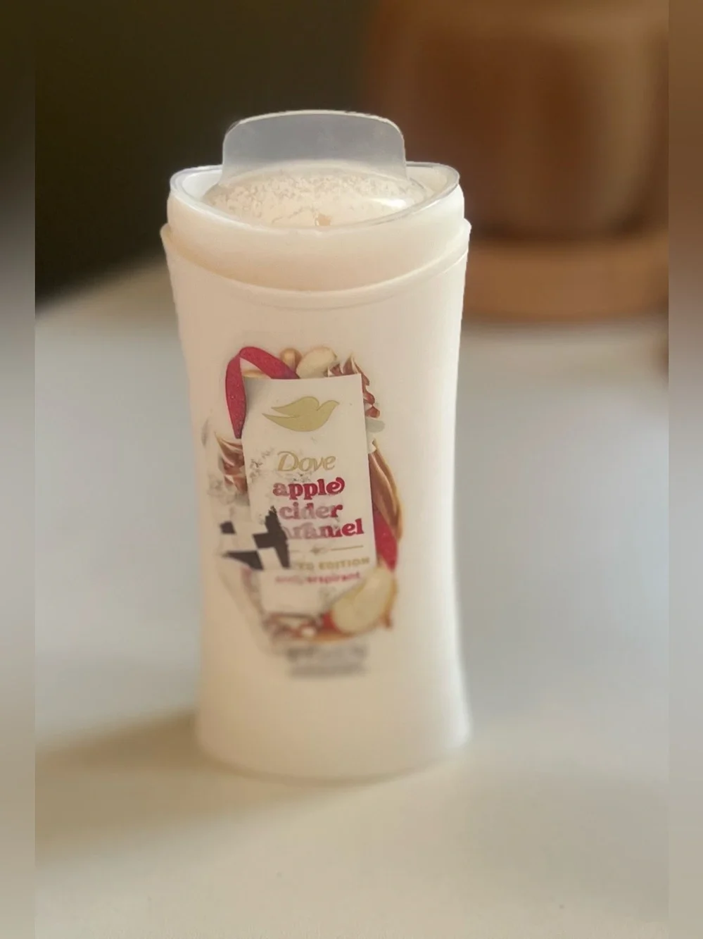 Dove Apple Cider Caramel Holiday Treats Limited Edition Antiperspirant 2.6 oz